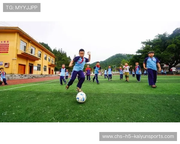 足球教育是否能够进校园落到实处，足球纳入教育体系