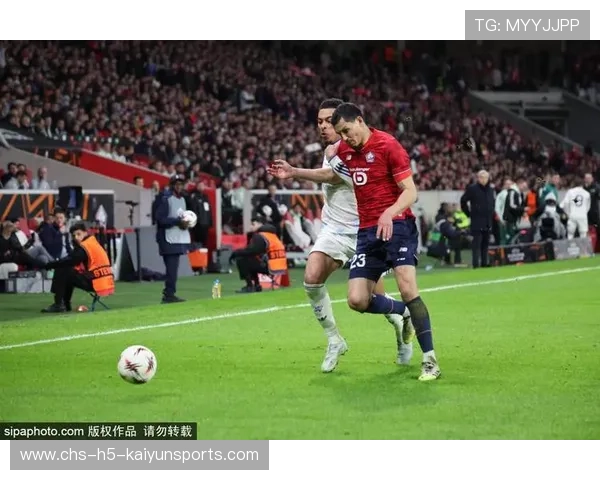 球员关键进攻助力球队取胜